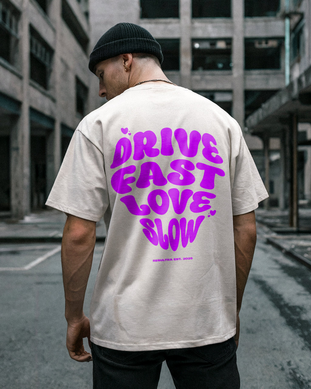 DRIVE FAST LOVE SLOW - Oversized T-Shirt