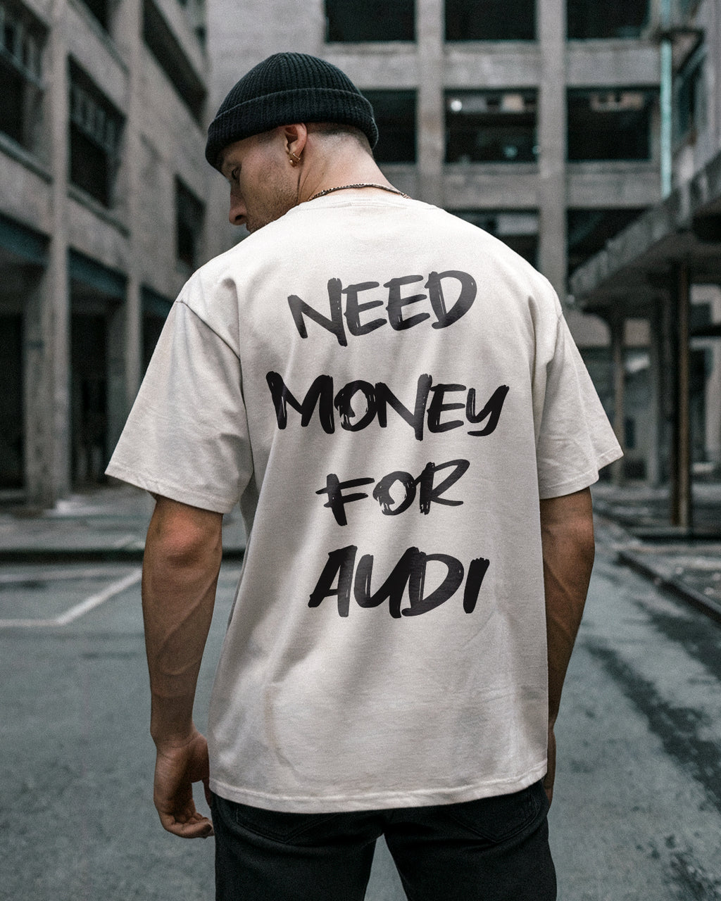 NEED MONEY FOR AUDI - Oversized T-Shirt