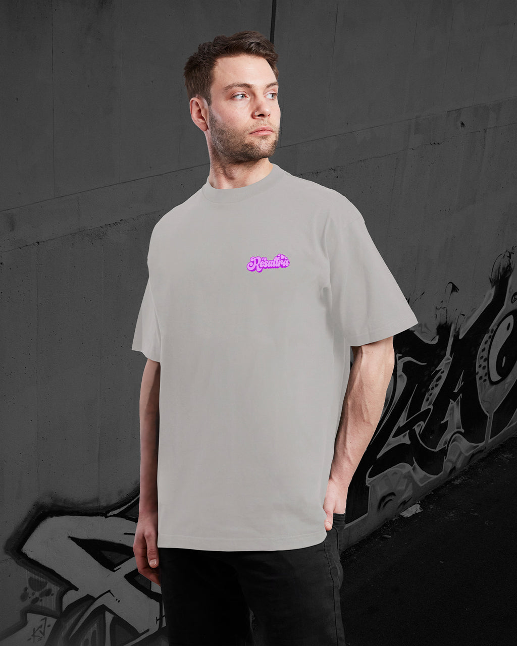 RESULTRA MORE MONEY LESS FRIENDS - Oversized T-Shirt