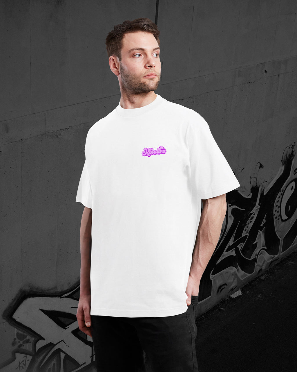 RESULTRA MORE MONEY LESS FRIENDS - Oversized T-Shirt